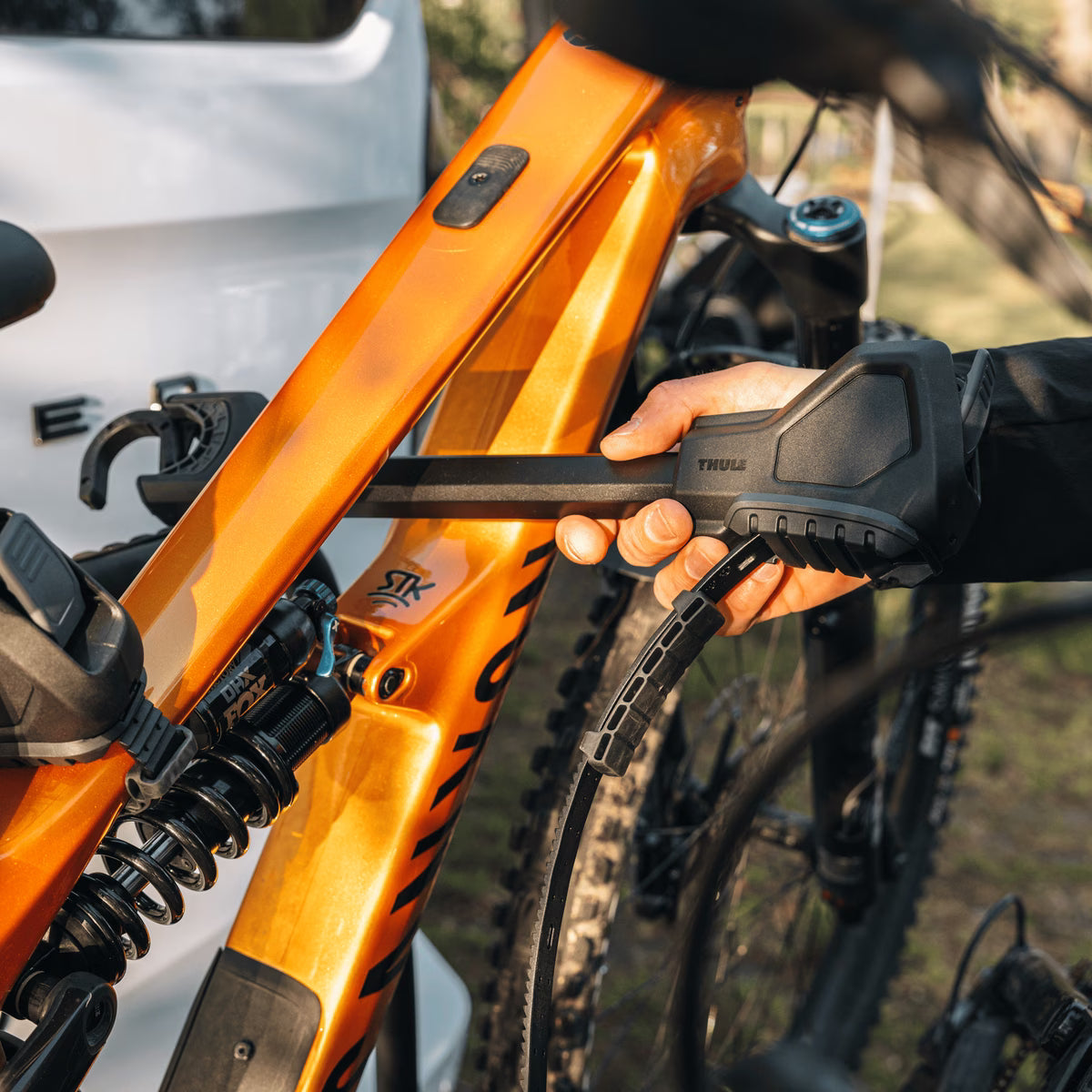 Thule Velospace 3 - 3 Bike RHD Carrier