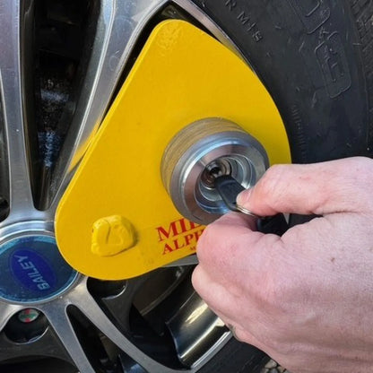 Milenco Alpha Gold Caravan Wheel Lock Wheelclamp