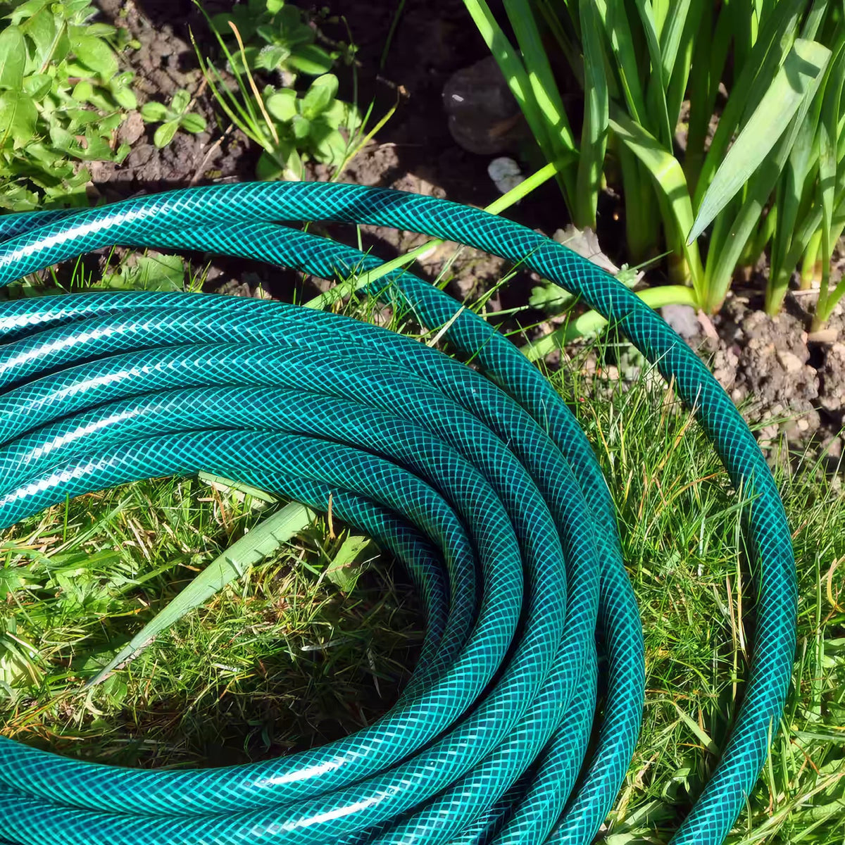 Kingfisher 30 Metre Garden Hose & Spray Gun Set