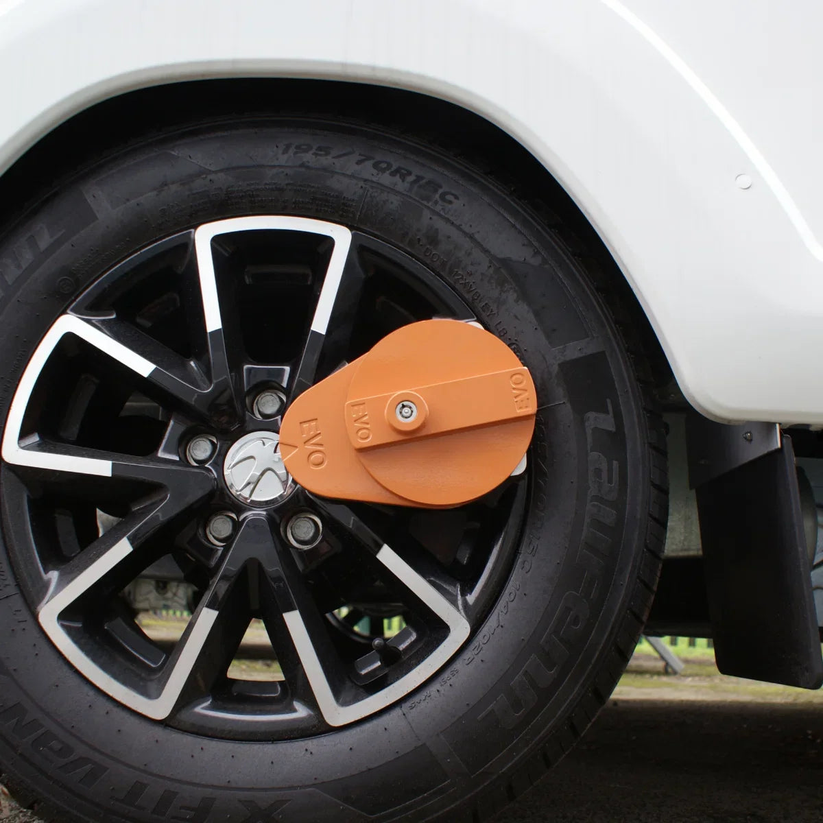EVO Caravan Chassis Wheel Lock