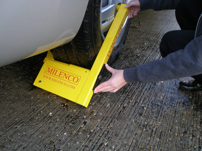 Milenco Compact Wheel Clamp (12"-16")
