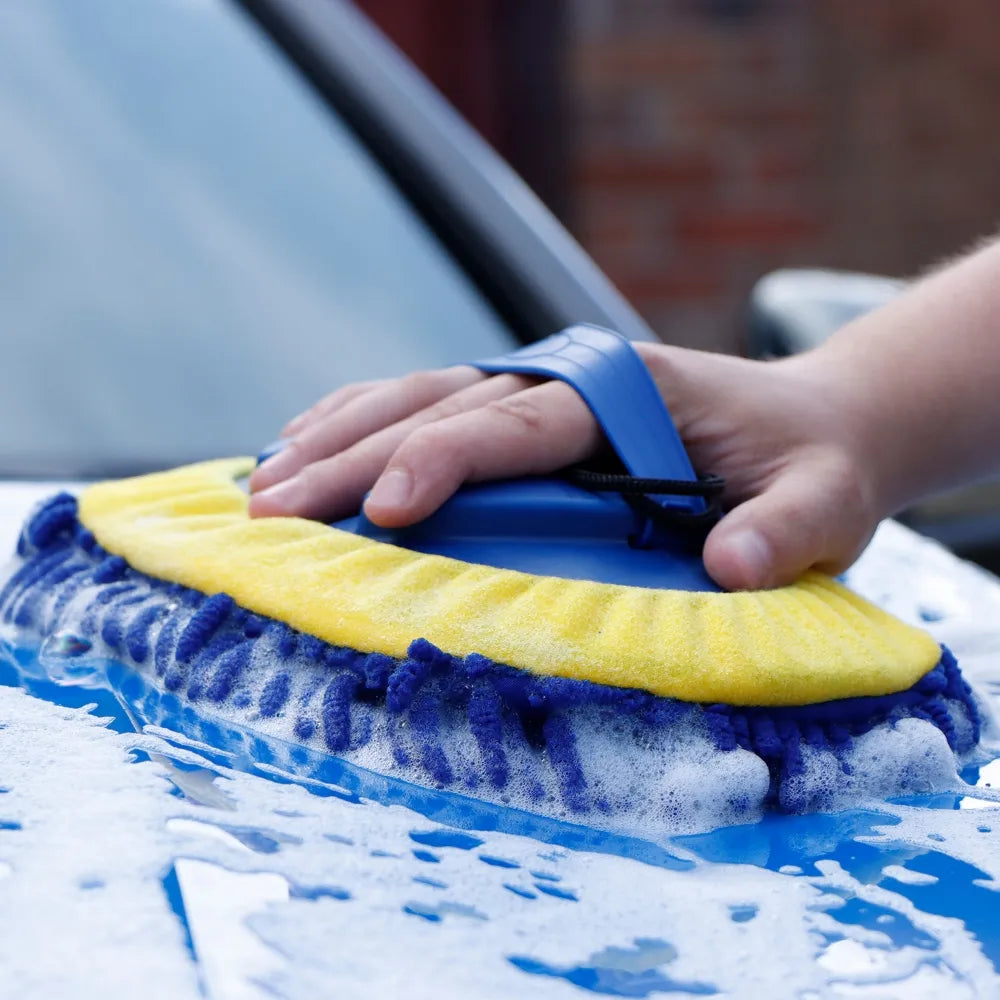 Streetwize Flow-Through Car & Caravan Wash Brush - 1.65 Metre