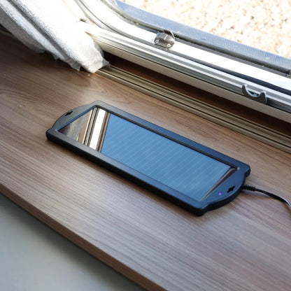 Streetwize Solar Auto Trickle Battery Charger - 12v