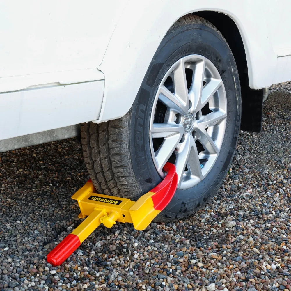 The Claw - Universal Wheel Clamp