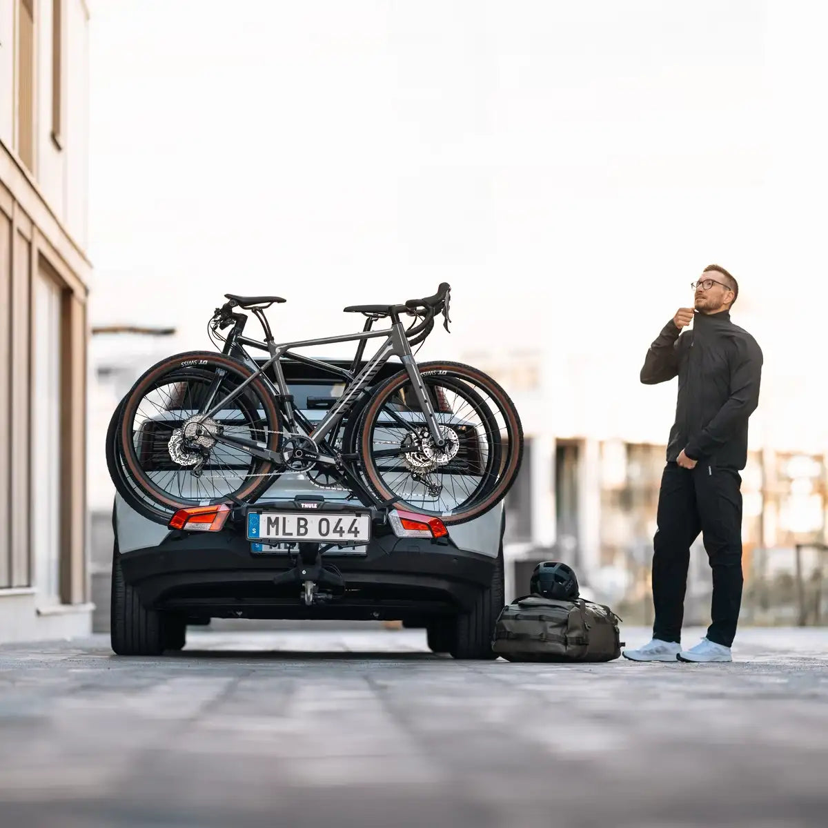 Thule Outpace 2 Bike Towbar Mounted Bicycle Carrier