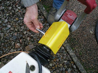 Milenco Lightweight Hitchlock ALKO 3004 - Towsure